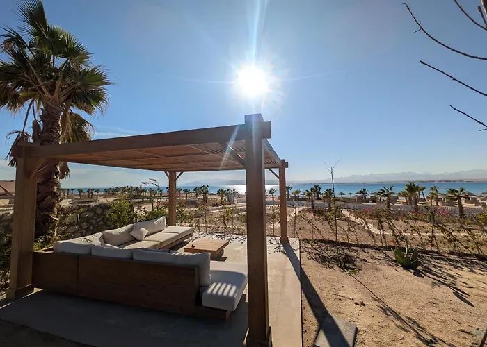 Supreme Beachfront 3br Soma Bay With Garden Gurdaka