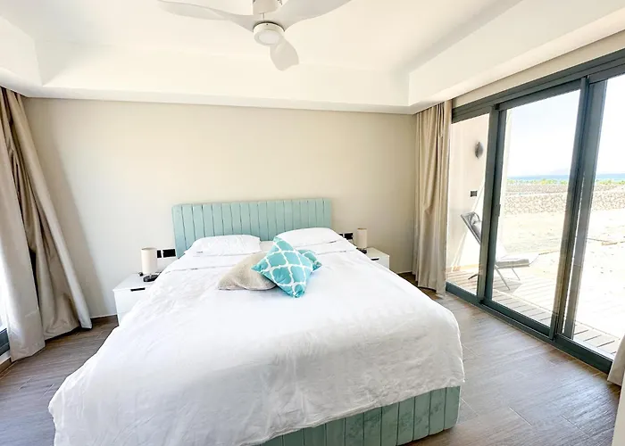 Supreme Beachfront 3br Soma Bay With Garden Gurdaka